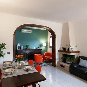 Apartment Duccio Flat Santa Maria Novella, Florence