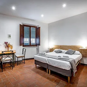 Apartment Roommo Via Dei Pilastri Ambra, Florence