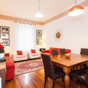  Apartment Hospitalityrome Domus Colosseo Italy